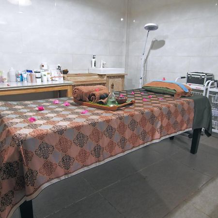 Coco Breeze Spa Hotel Гілі-Аїр Екстер'єр фото