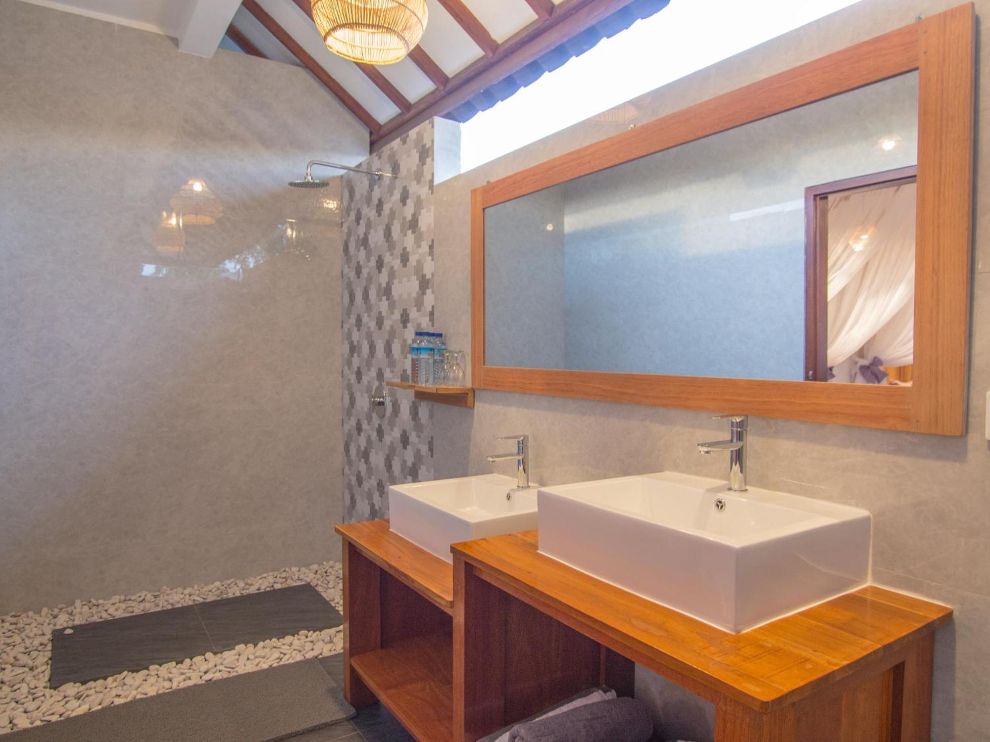 Coco Breeze Spa Hotel Гілі-Аїр Екстер'єр фото